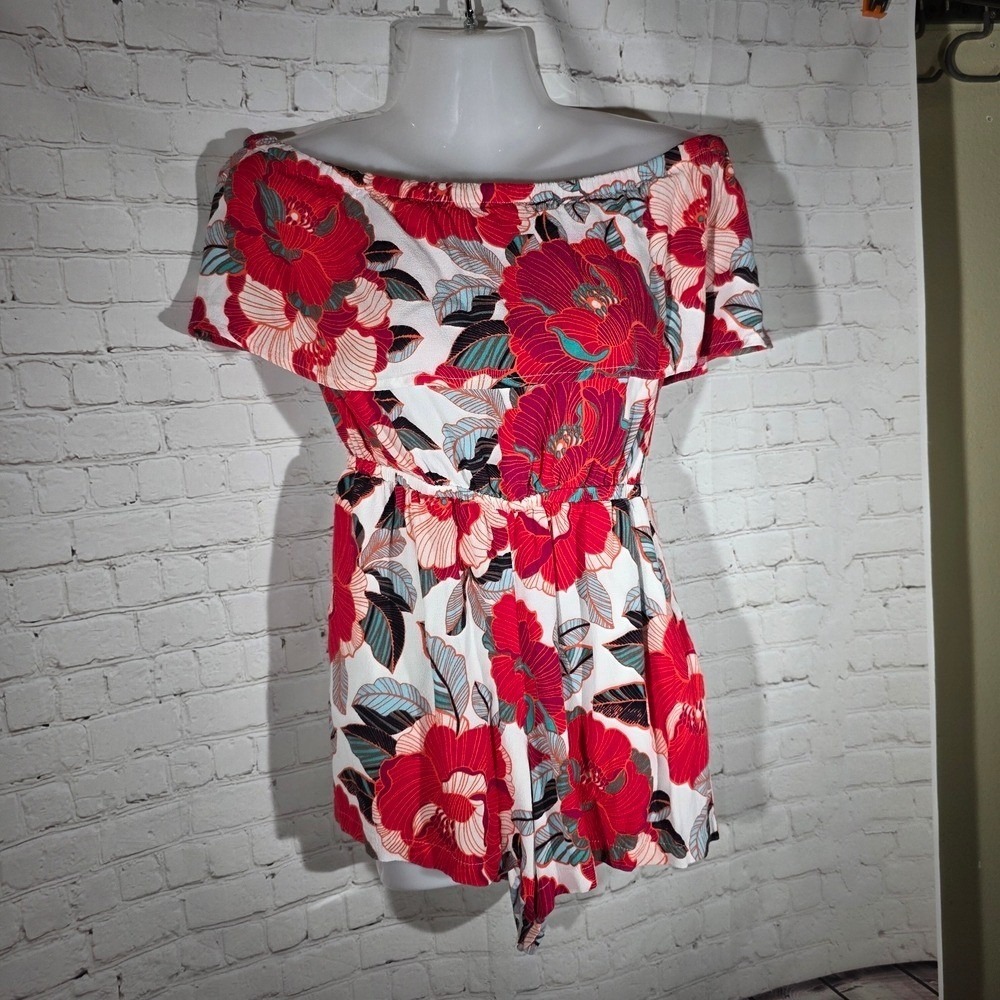 cupcakes and cashmere Cadrian Red Floral Off The Shoulder Romper S